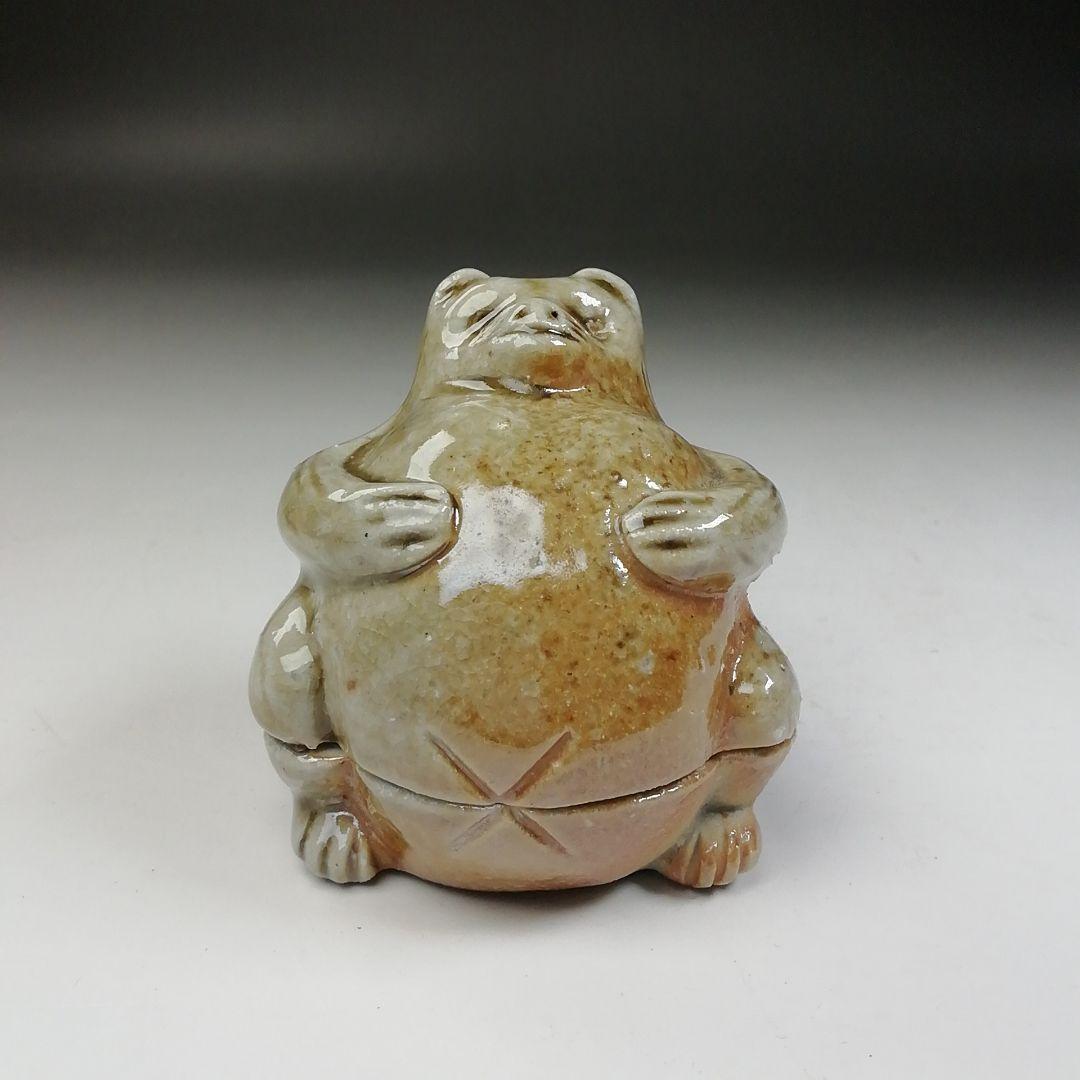 Ｔ７４４　香合　『信楽焼』『タヌキ』『高橋楽斎 造』　共箱　茶道具