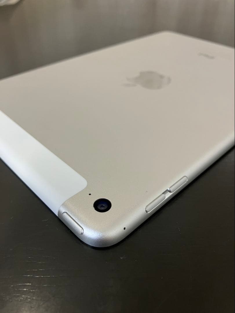 Apple iPad mini (第4世代) 128GB シルバー