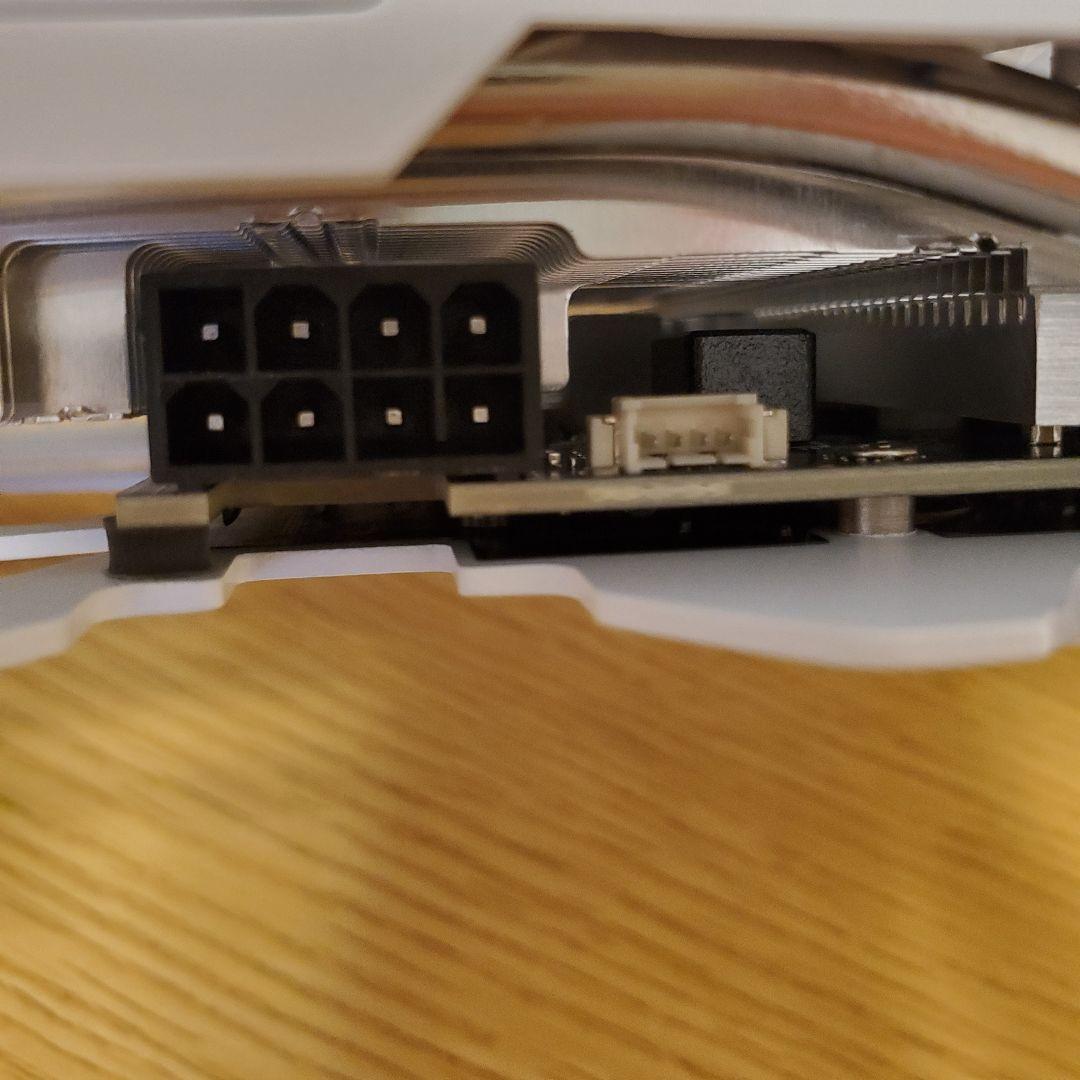 RTX 4060 8GB グラボ 玄人志向 NVIDIA GEFORCE 白色