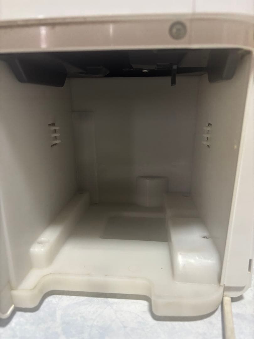 【動作品】SHARPプラズマクラスター除湿機 CV-EF120