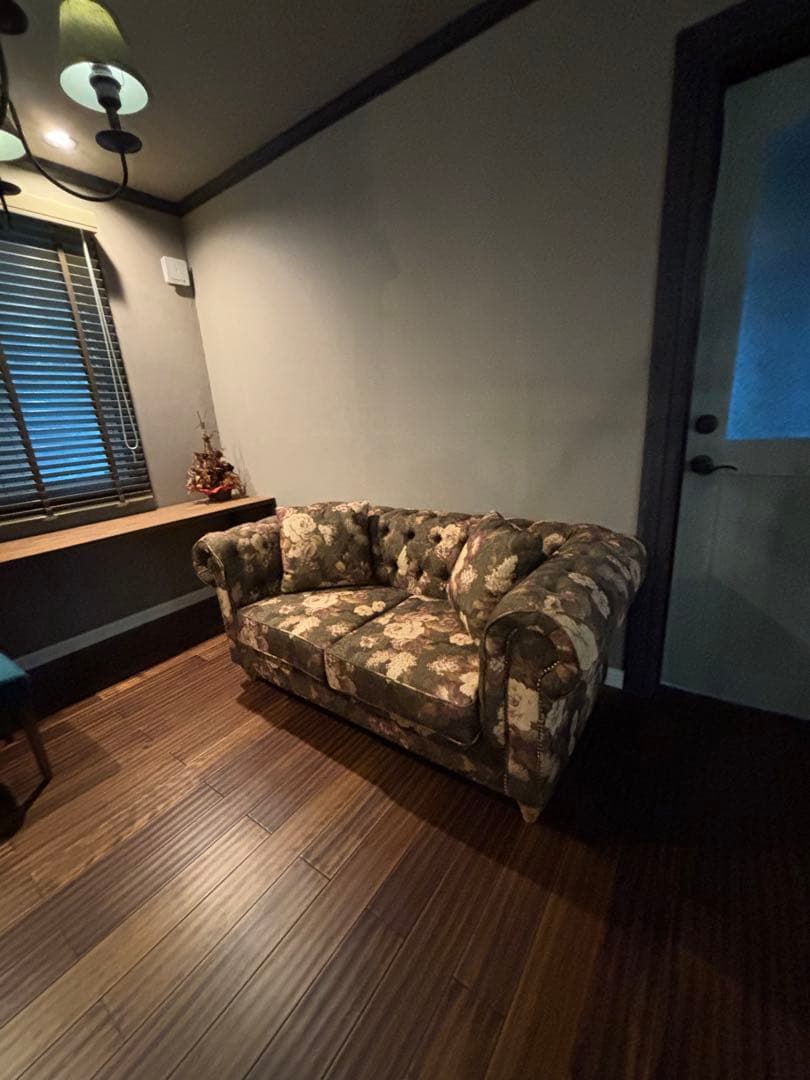 花柄のクラシックファブリックソファ 2人掛け ※送料別