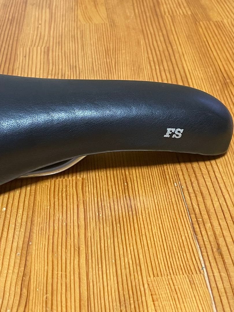 レア BONTRAGER サドル 旧ロゴ MTB トレック