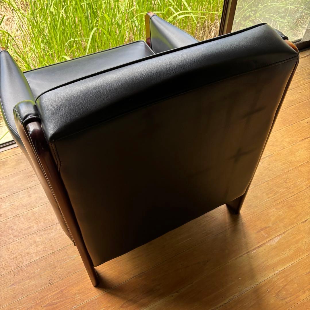 K*p様 ヴィンテージ 木肘ソファ 黒 1人掛け ソファ シンプル モダン