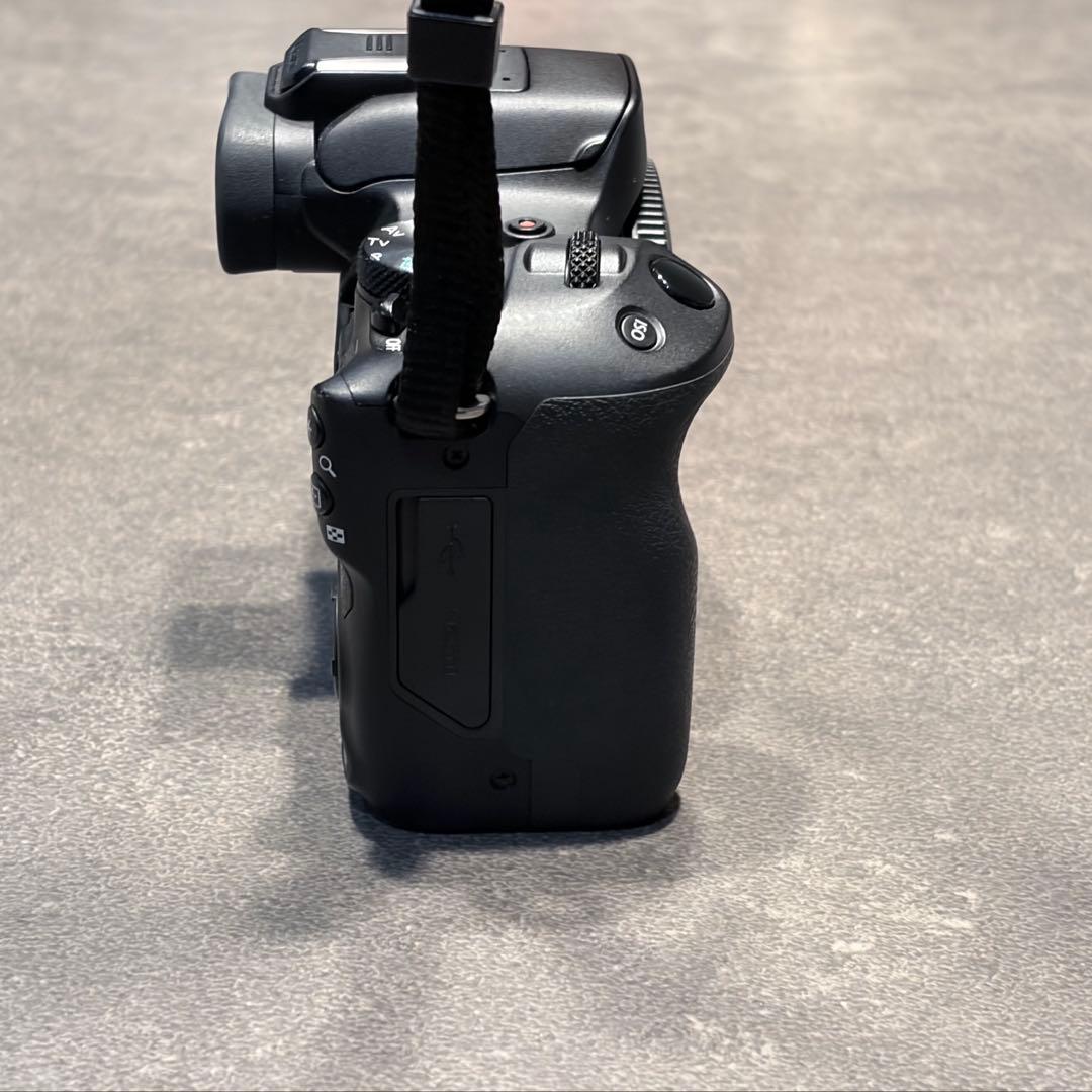 Canon EOS R50 ボディ（ブラック）