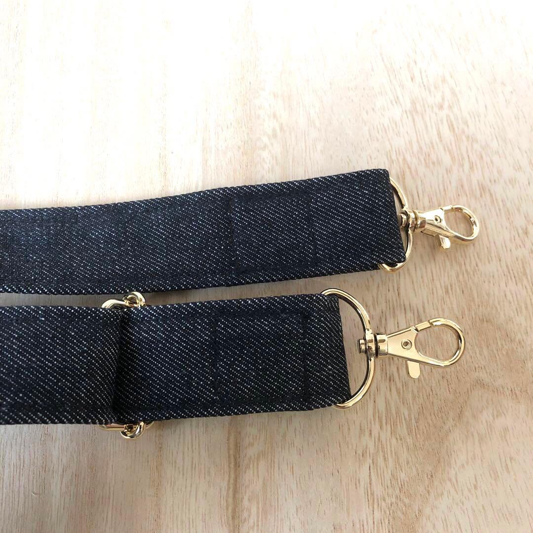 ショルダーバッグ　ハンドメイド　デニムリメイク　ブラック　ゴールド【新品デニム】