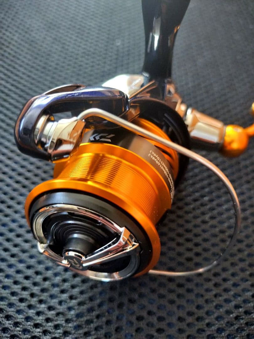 ダイワ24レブロス LT2000S-XH SLPカスタム アジング/ライトゲーム