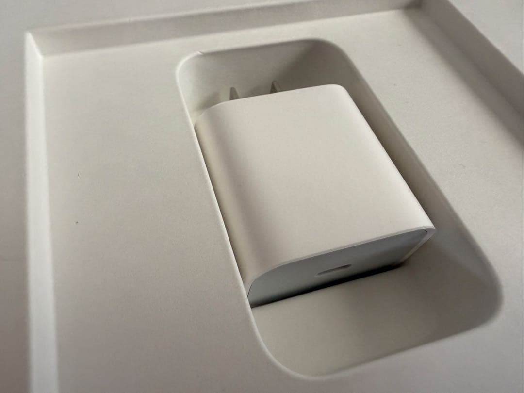 【美品】iPad第10世代　Wi-Fi 64GB イエロー