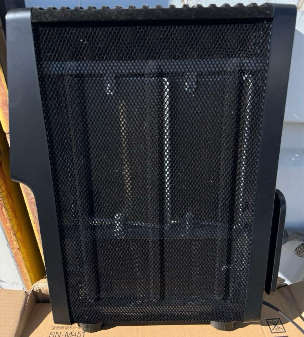 siroca シロカ　遠赤軽量ヒーター　SN-M451 ブラック　 2024年製