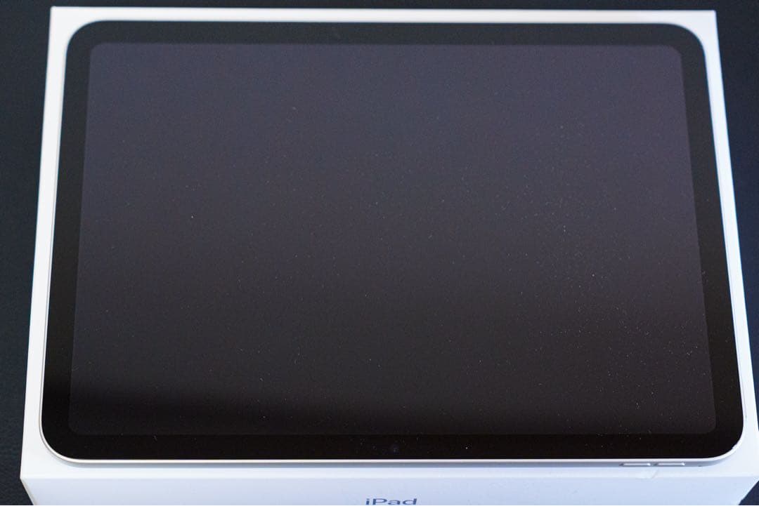 ほぼ新品 Apple iPad 11インチ Wi-Fi 128GB (A16)