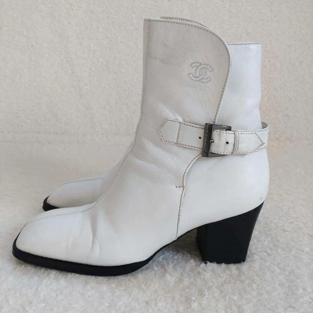 CHANEL ショートブーツ スクエアトゥ CC ココマーク 白 23～23.5