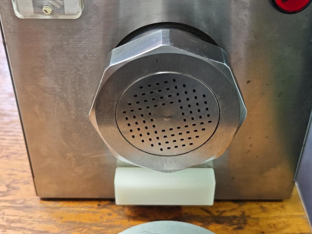 金土日の週末セール！　業務用 十割蕎麦製麺機　そば達人　中古品　送料込み