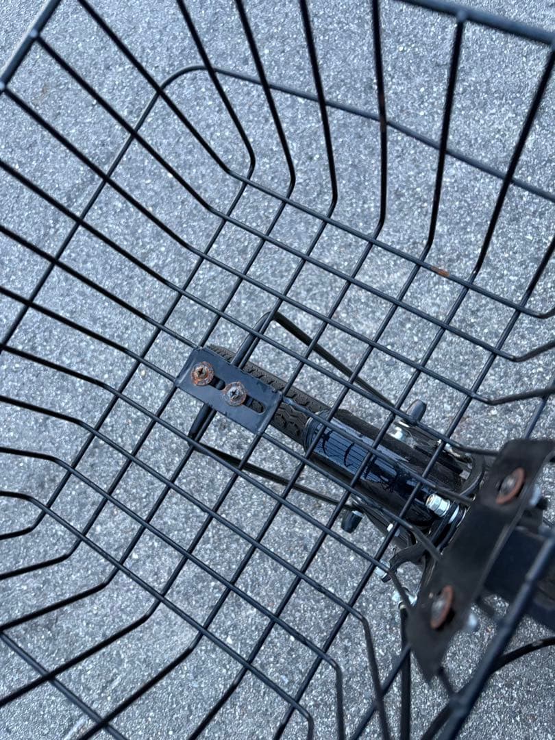 神戸★ほぼ未使用(詳細下記)★折りたたみ自転車★20インチ★6ギア★カゴつき