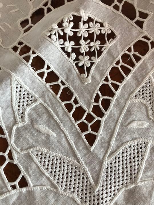 英國アンティーク　レース　刺繍　ローラアシュレイ