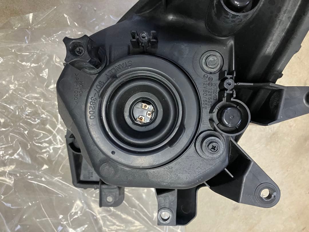 MF10 フォルツァ　純正ヘッドライト