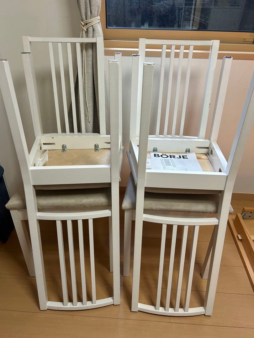 【IKEA】ダイニングチェア　BORJE 4脚セット ナチュラル　木製