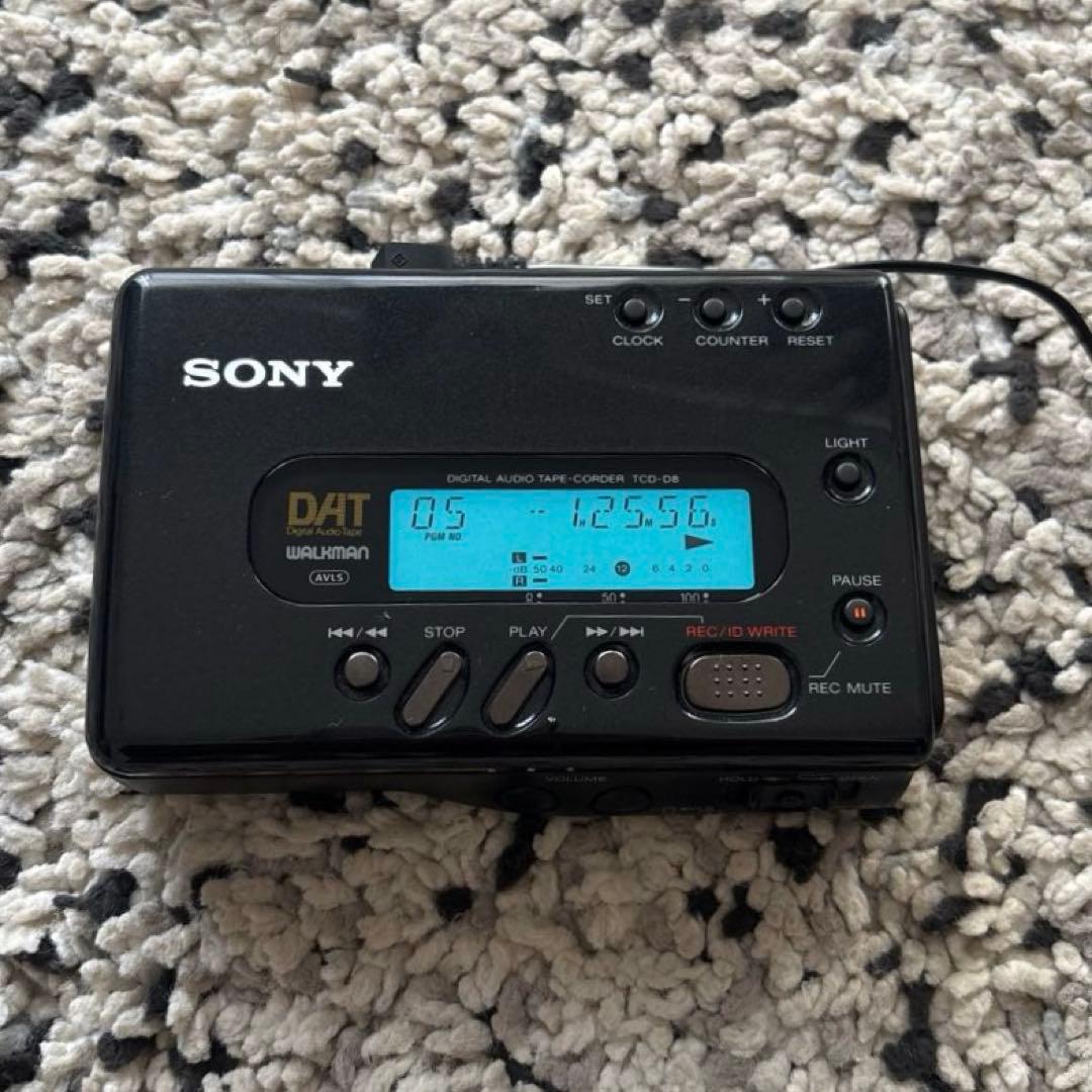 SONY DATウォークマン TCD-D8