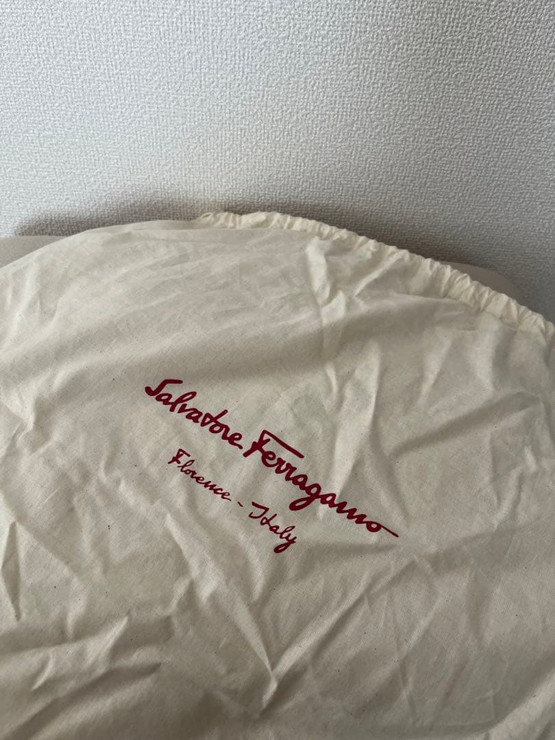 【値下げ済】【美品、付属品あり】ヴァラリボンバッグ