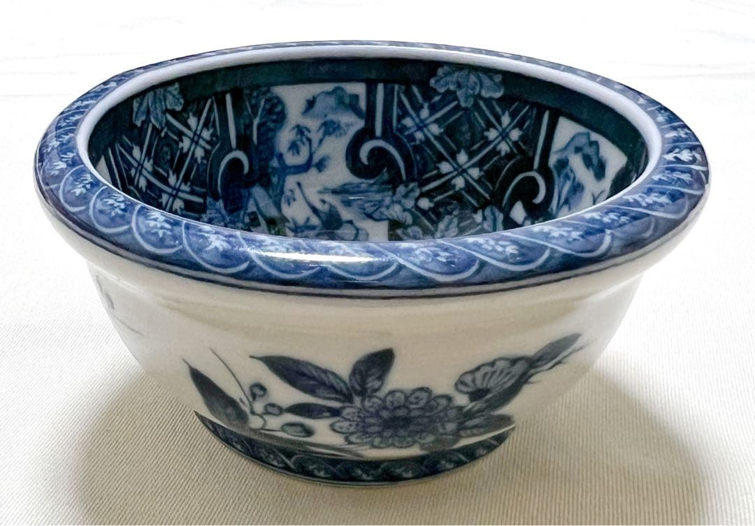 英祥窯祥瑞花鳥文＆龍峰窯山水花草人物＆洋風機関車文＆玄昌窯山水文　染付皿小鉢4個