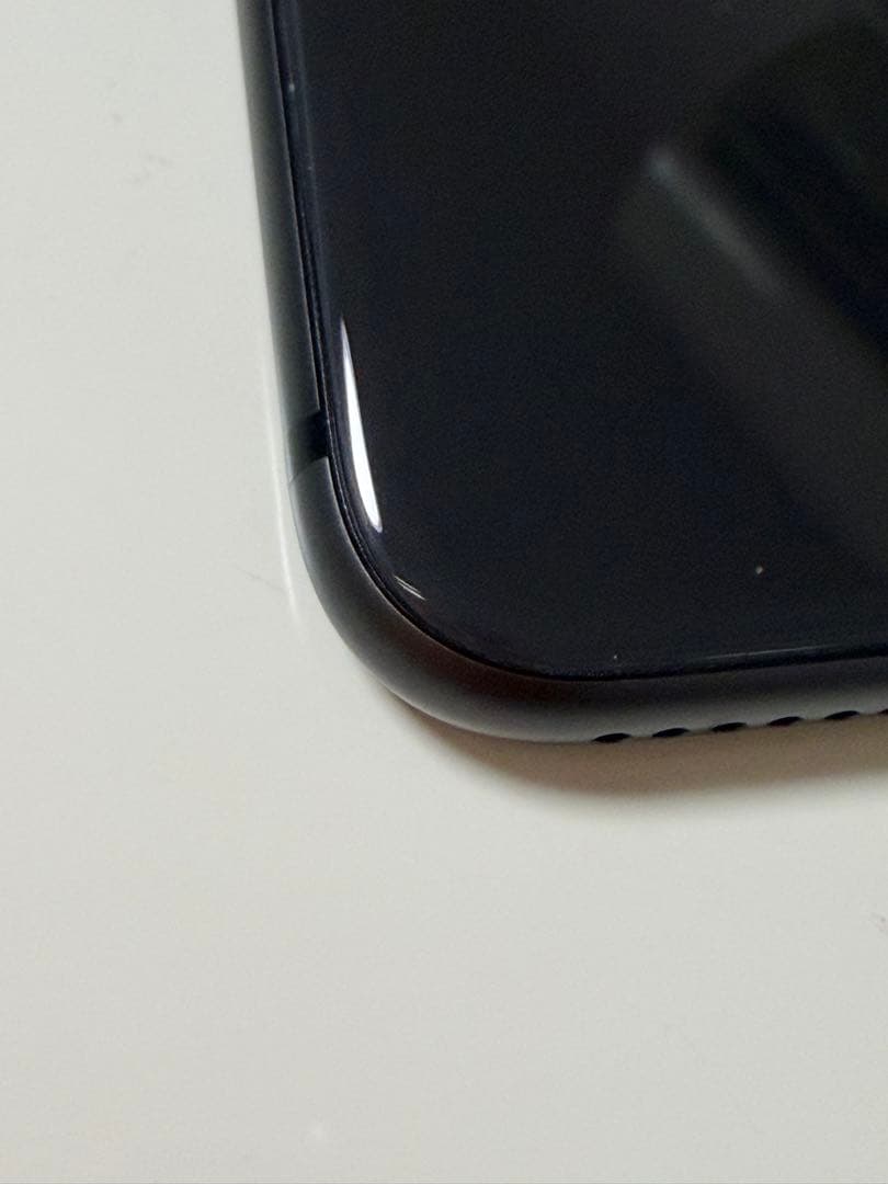 【極美品！】【バッテリー83%】iPhone 8 128GB ブラック