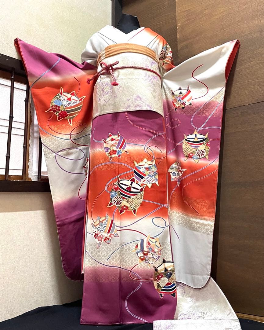 振袖フルセット6点サイズＬ糸巻文　暈し染め　金彩　正絹