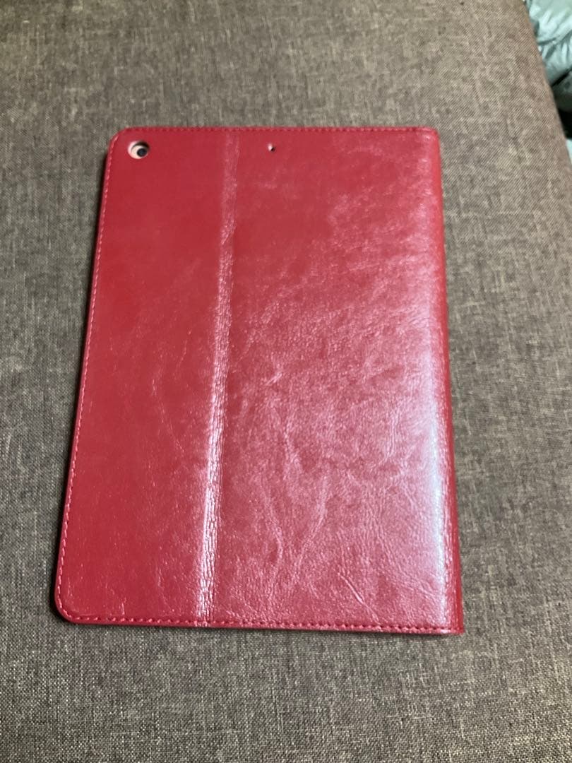 iPad (第7世代) 32GB 赤色カバー付き