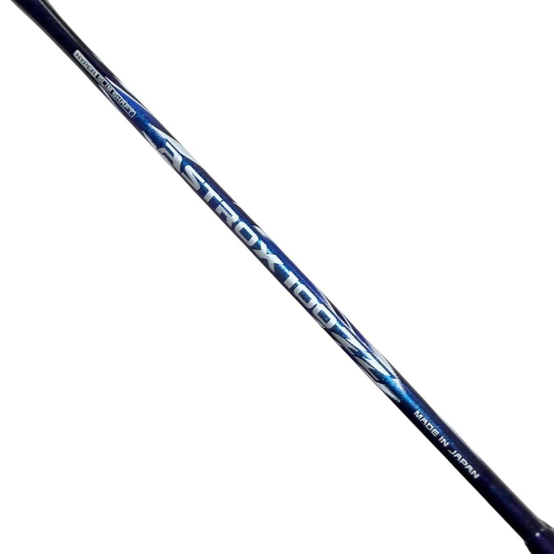 【美品】YONEX アストロクス100ZZ 3UG5 11-21