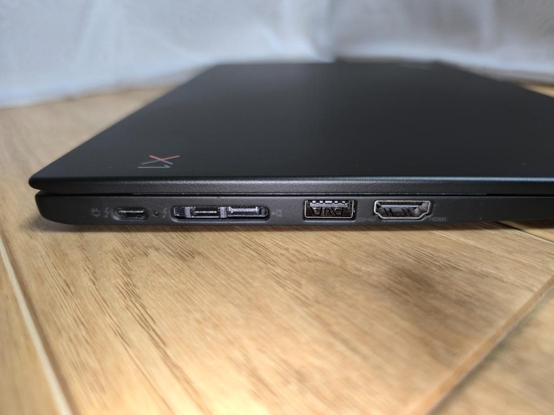 Thinkpad X1 Carbon Gen 6 バッテリー100% WQHD