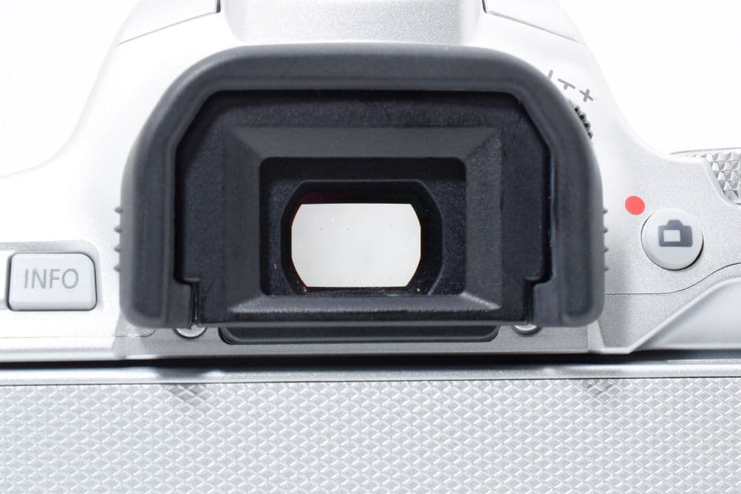 カメラバッグ付き✨Canon EOS KissX10✨シルバー シングルレンズ