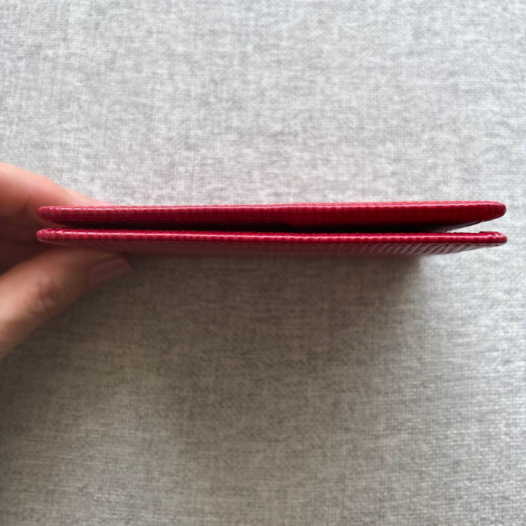 ルイ・ヴィトン　名刺入れ　エピ　赤