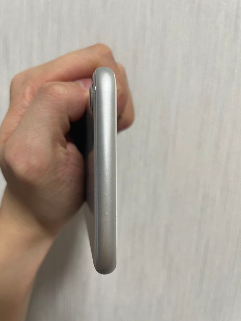 Apple iPhone 8 ホワイト 本体