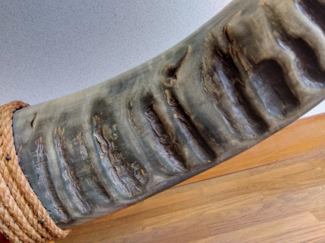 水牛の角の置物　希少　ビンテージ　骨董品　手渡し可（値引）