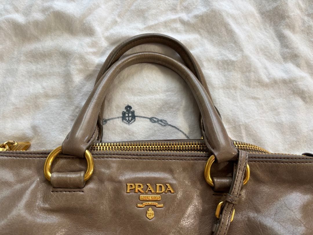 プラダ ショルダーバッグ 2WAY BN2324