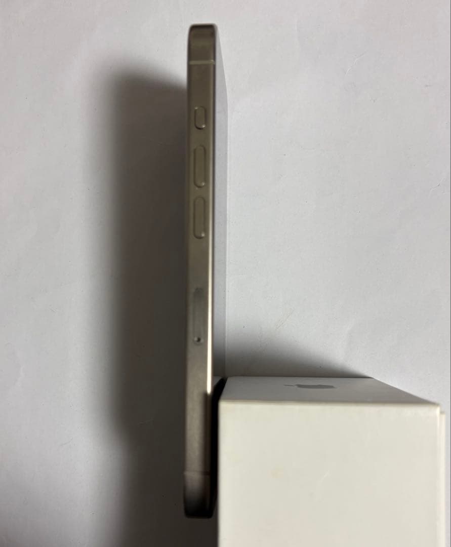 【週末特価】Apple iPhone15Pro ナチュラルチタニウム 本体