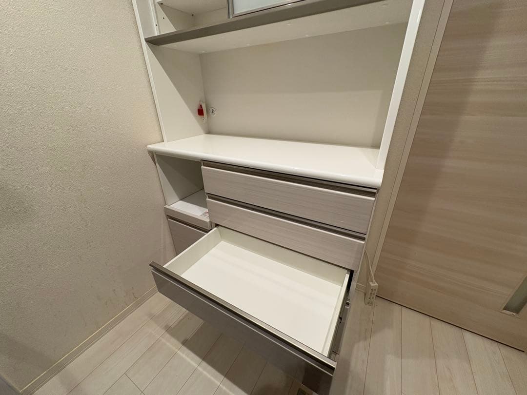 ホワイト木目調収納キャビネット　ニトリ　幅120