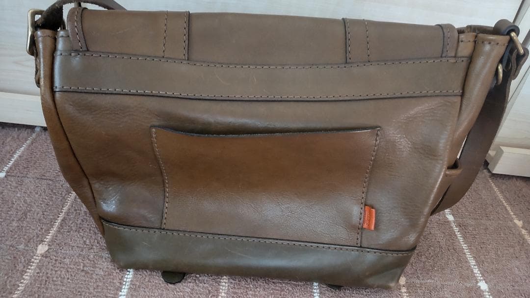 HERZ(ヘルツ) レザーバッグ【れいれい出品】