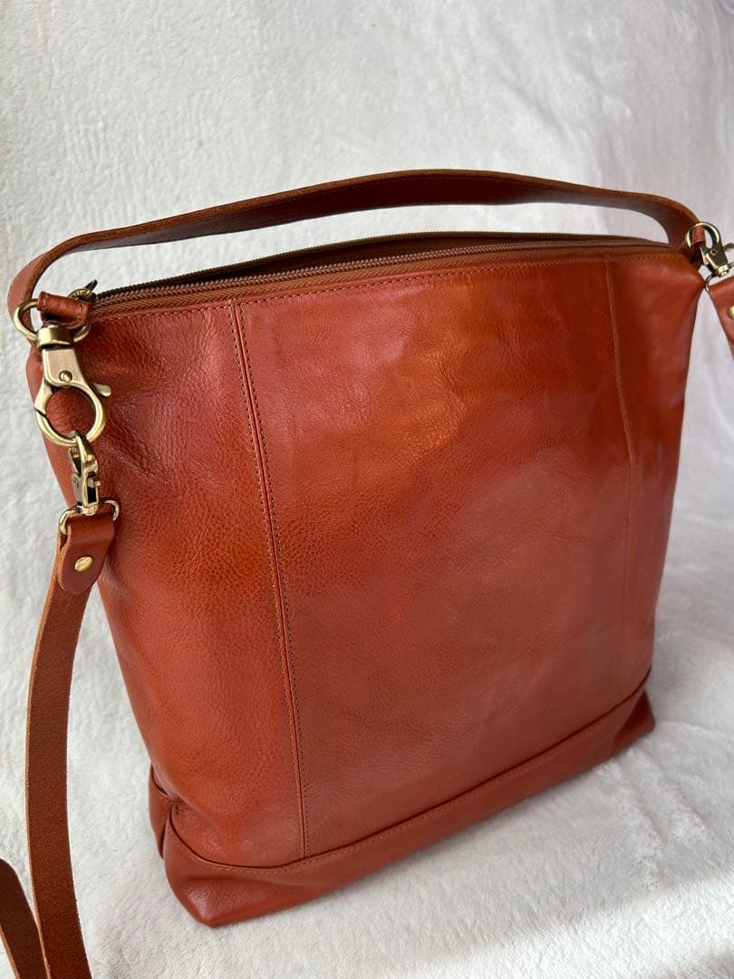 るみIL BISONTE レザーショルダートートバッグ キャメル