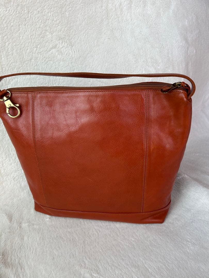るみIL BISONTE レザーショルダートートバッグ キャメル