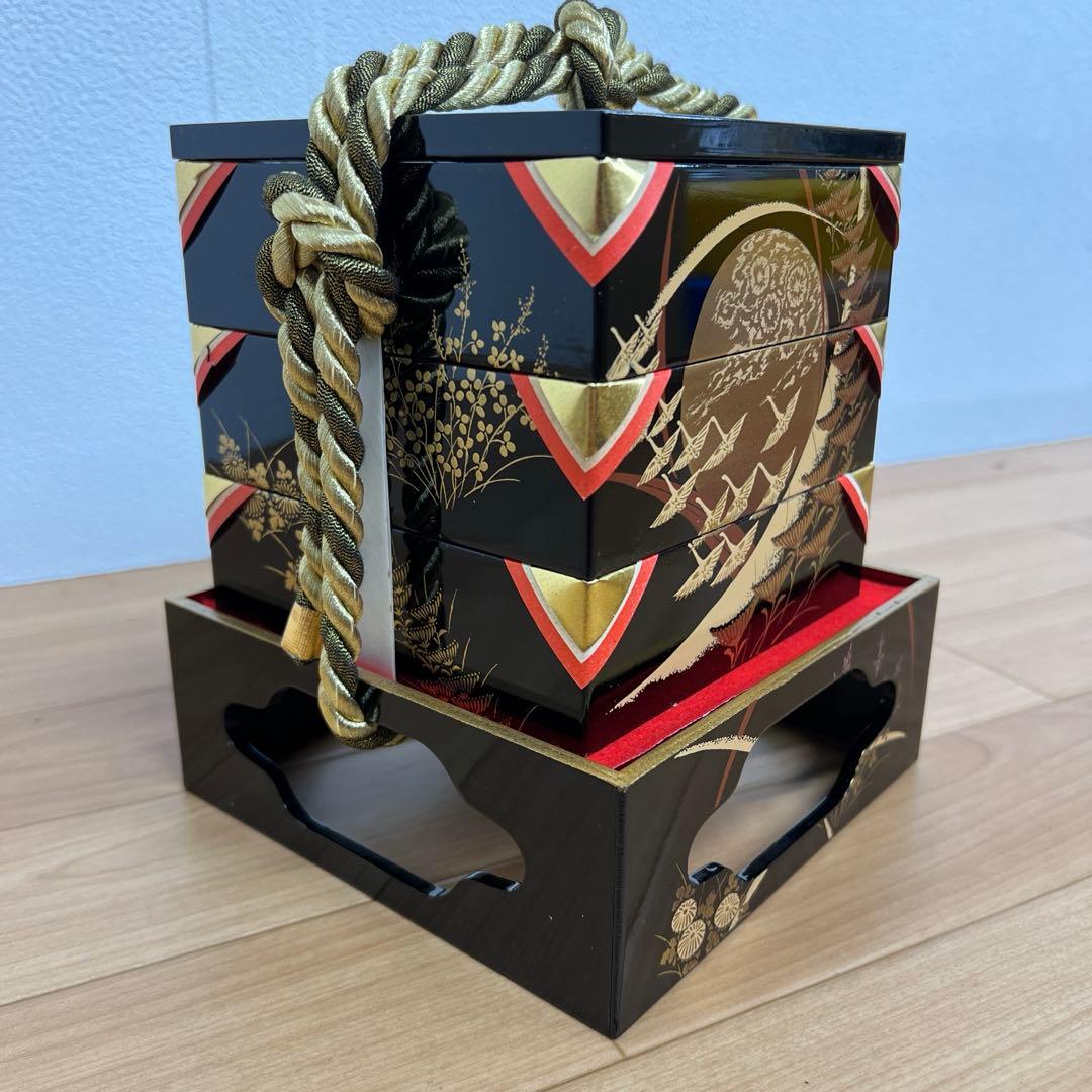 雛人形　桃の節句　御道具三点セット　菊鶴蒔絵