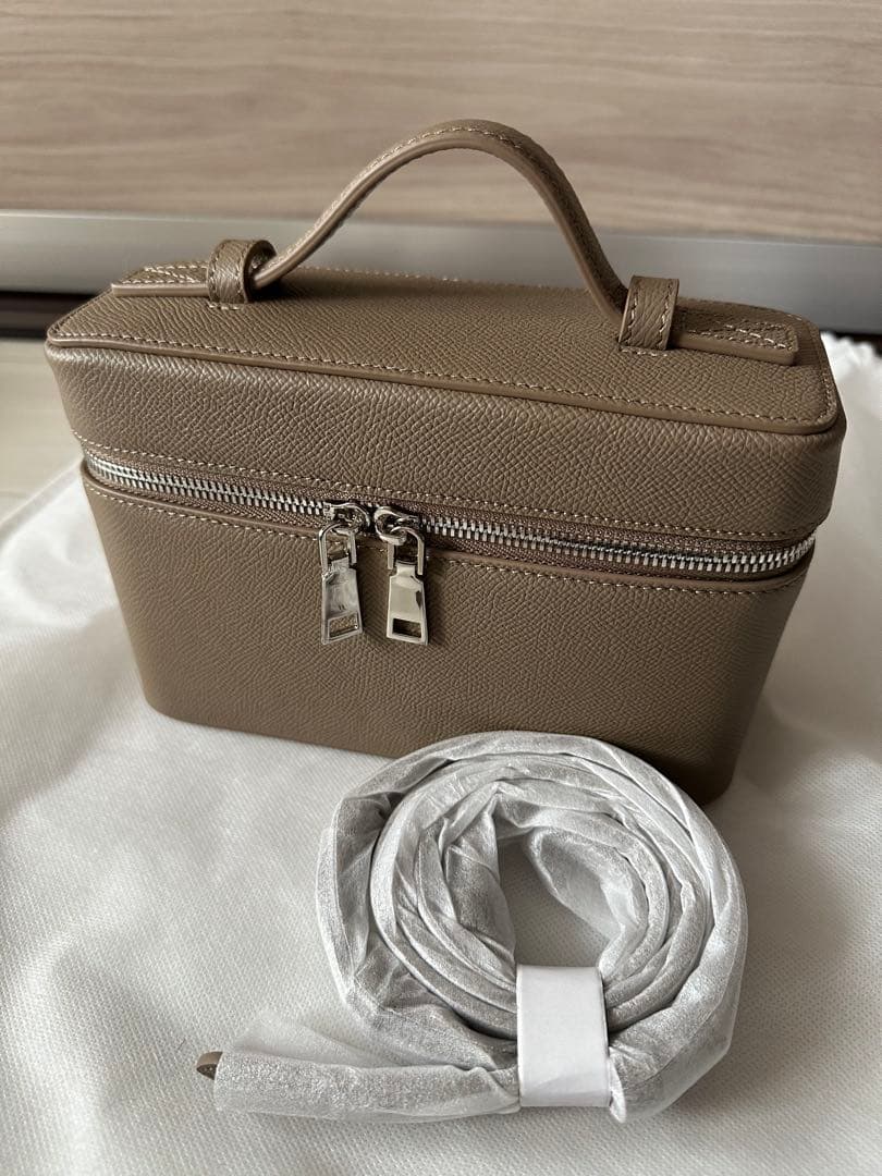 qbag pari 本革バニティバッグ