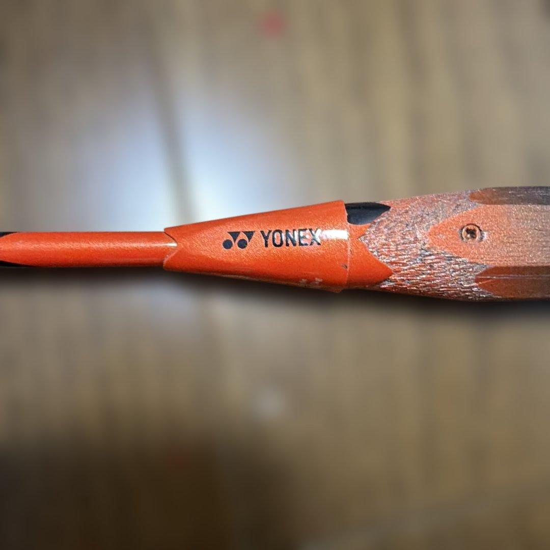 YONEX ASTROX77TOUR バドミントンラケット オレンジ/黒