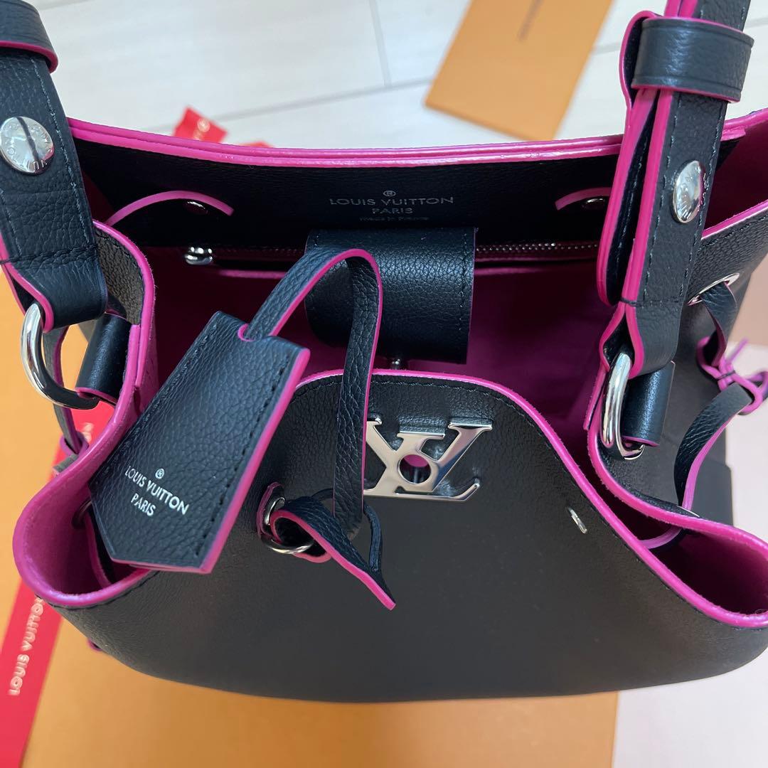 LOUIS VUITTON ショルダーバッグ ブラック/ピンク