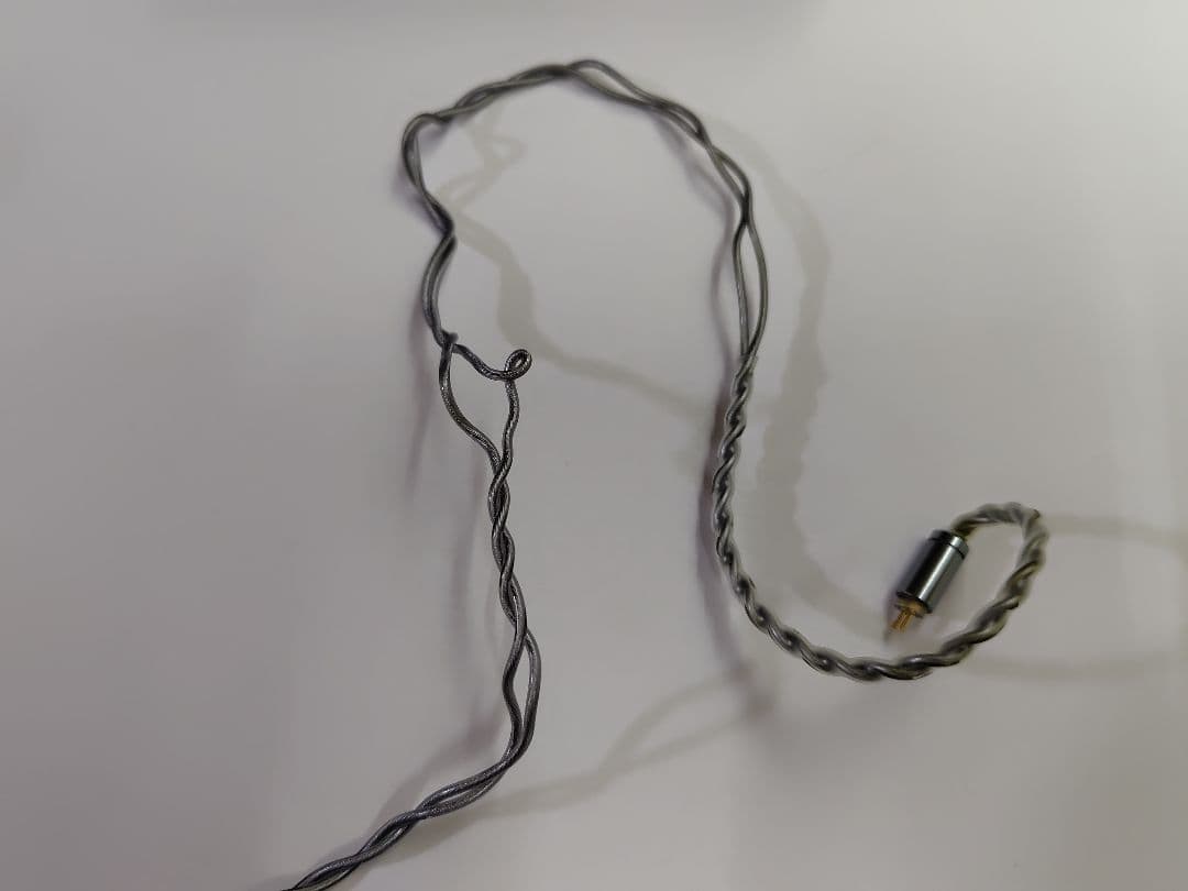 BQEYZ ビーキューアイズ イヤホン Winter シルバー 4.4mm