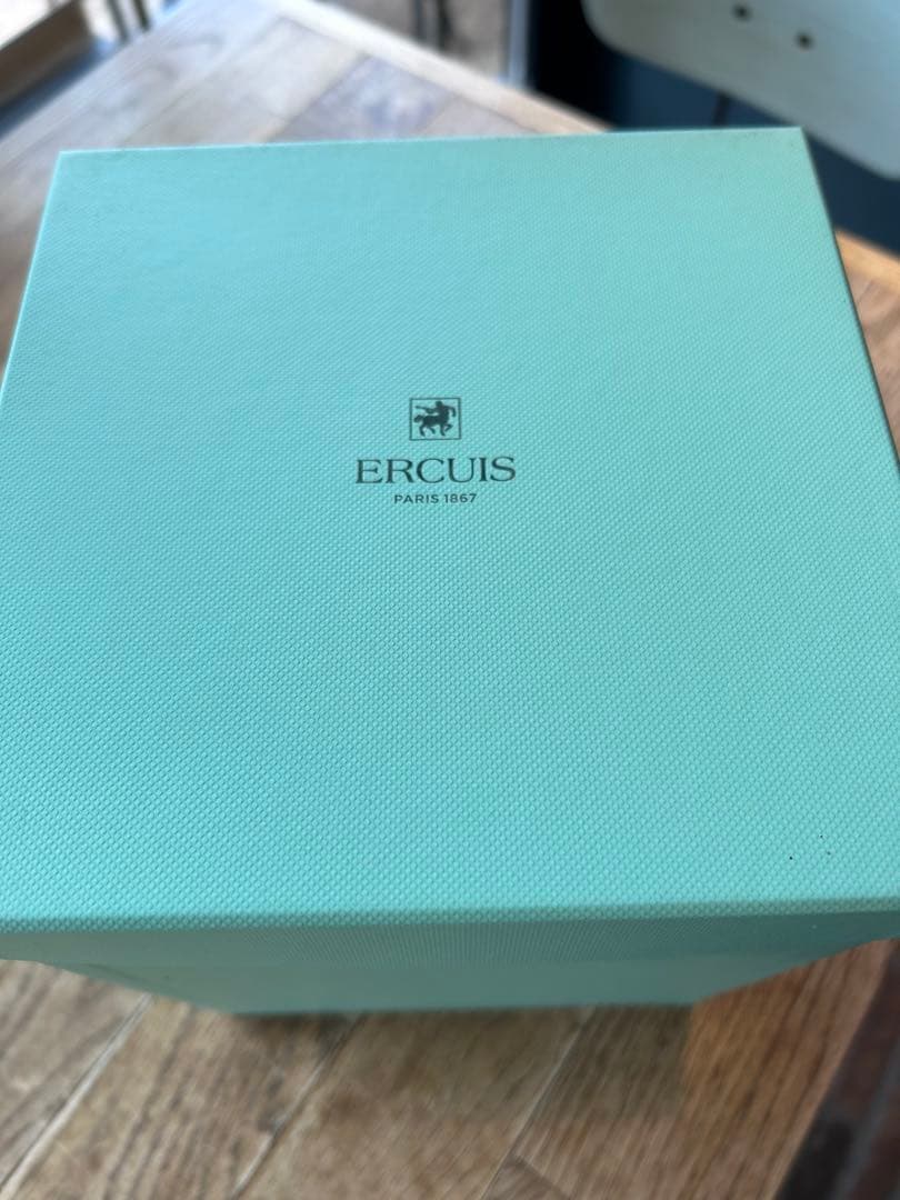 マカロンタワー6皿、フランス・エルキューイ