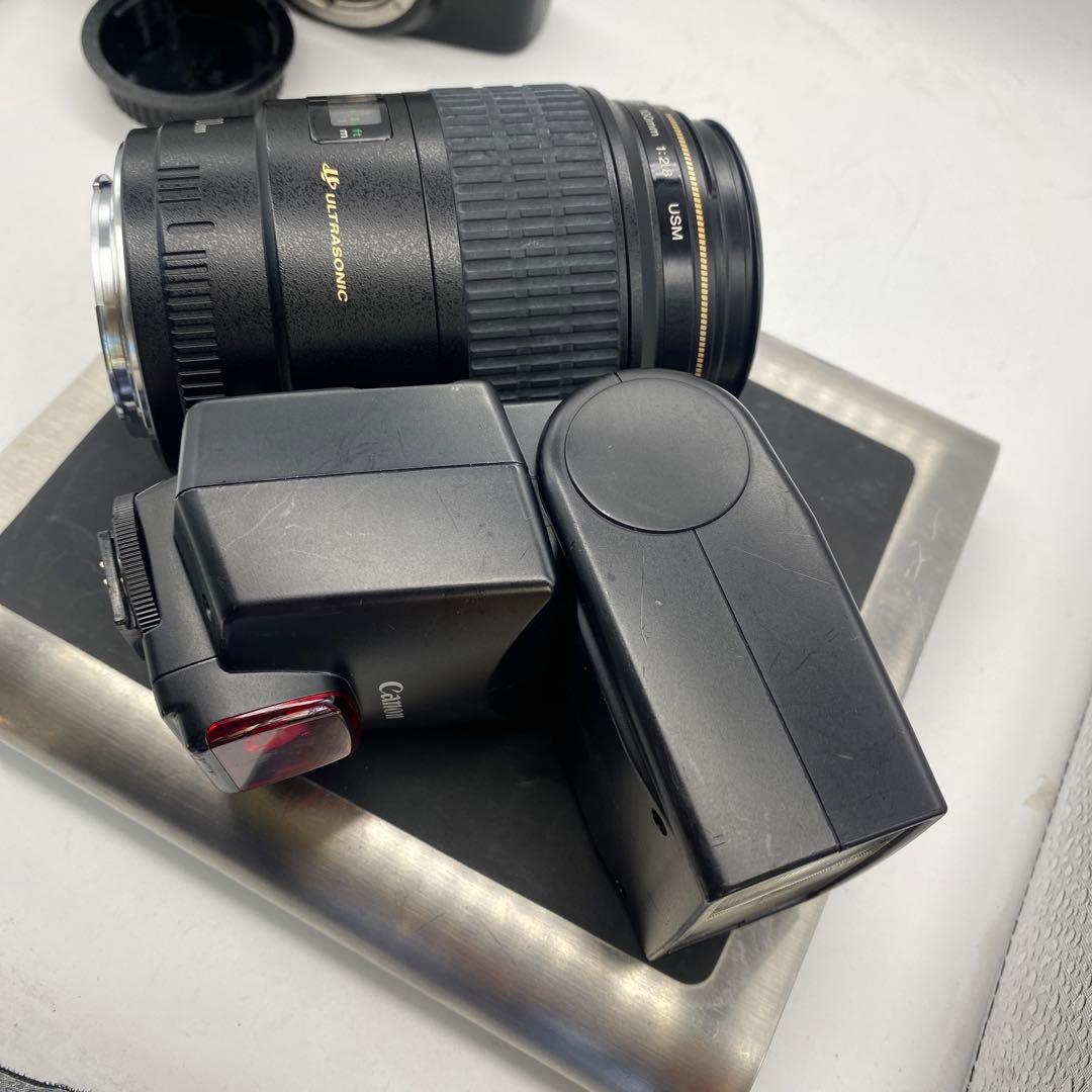 Canonカメラ　レンズ　ストロボ　セルフ