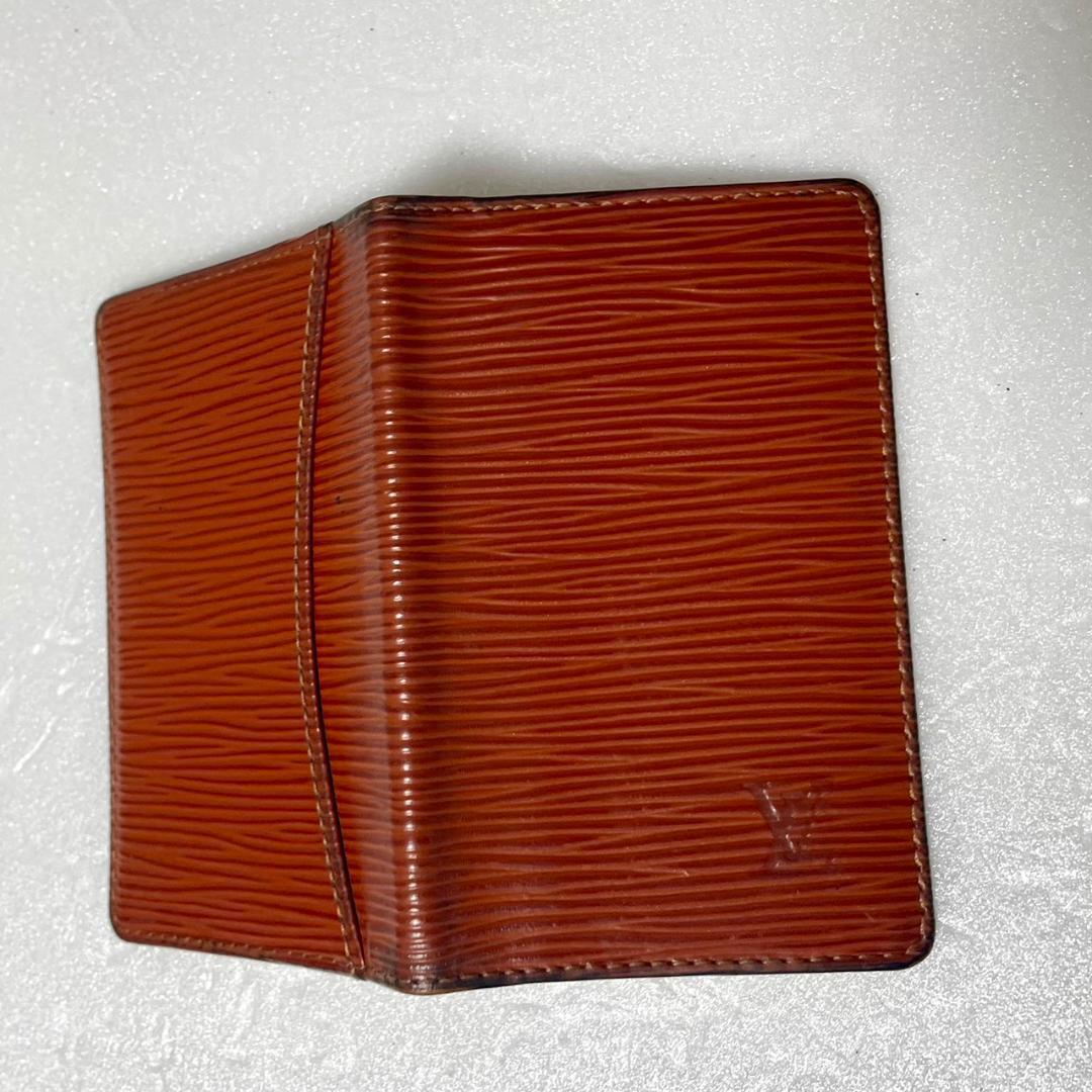 Louis Vuitton ルイヴィトン エピ・レザー ポルト カルトサーンプル