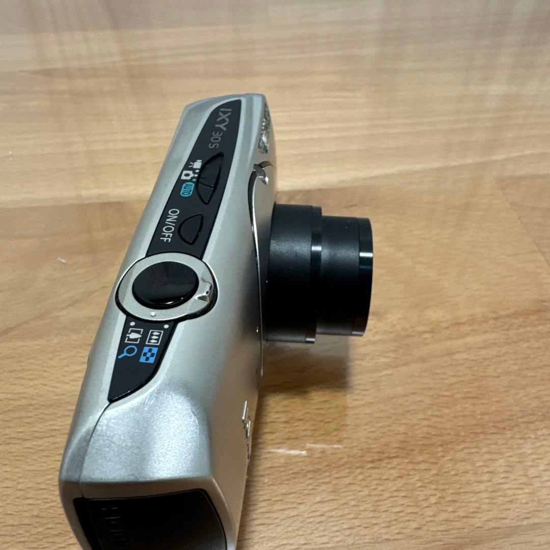 【コンパクトデジタルカメラ】Canon IXY 30S