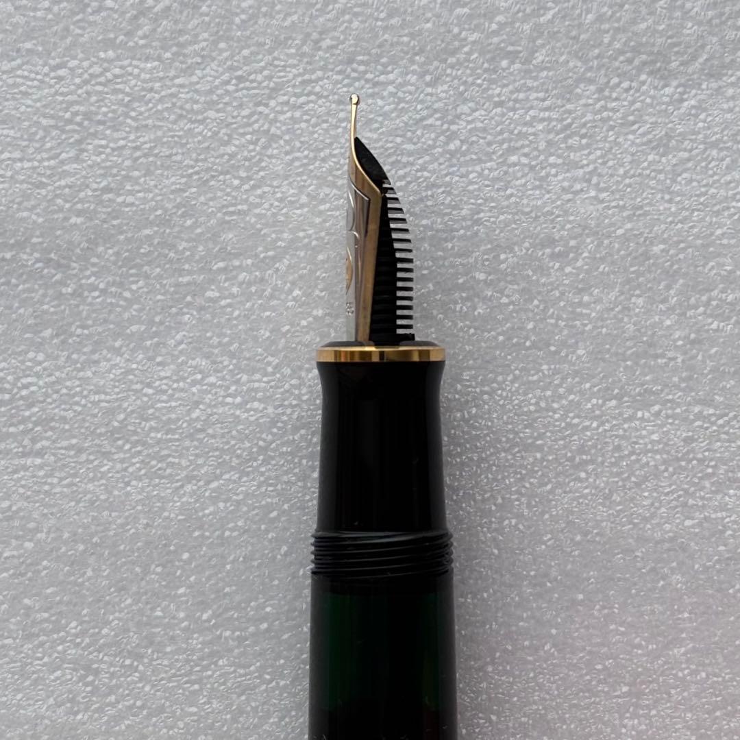 ペリカン　スーべレーン　M400 F 細字　ブラック　箱付き　ゴールド