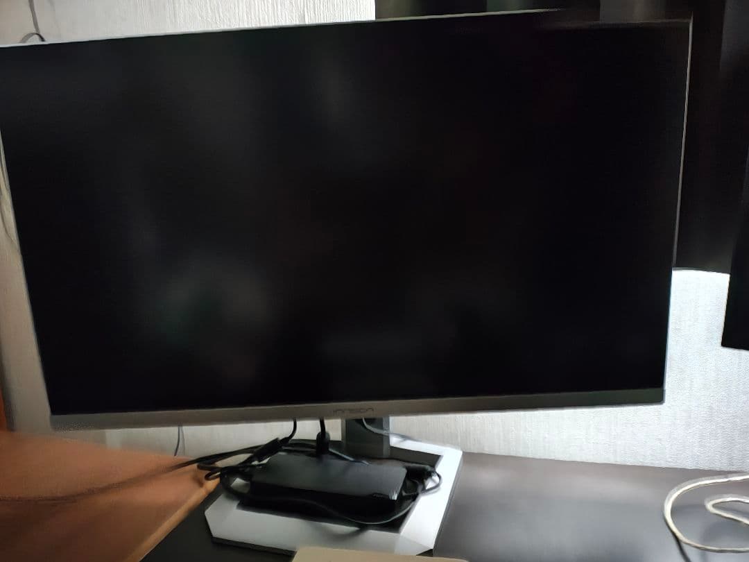 美品 ディスプレイ innocn 32m2v 32型 4k HDR1000