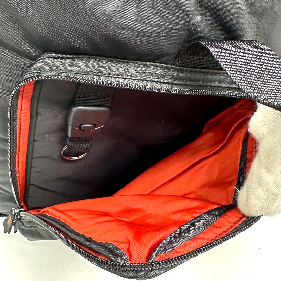 【未使用級】マンハッタンパッセージ ビジネストリッパー2190 ショルダーバック