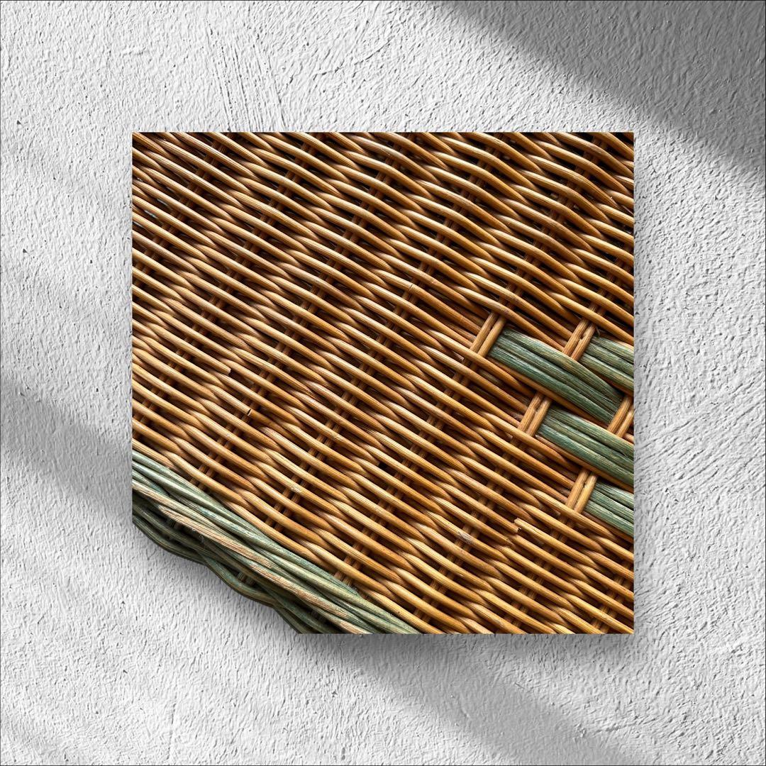 古い藤の収納ボックス　ラタンバスケット　ベンチ